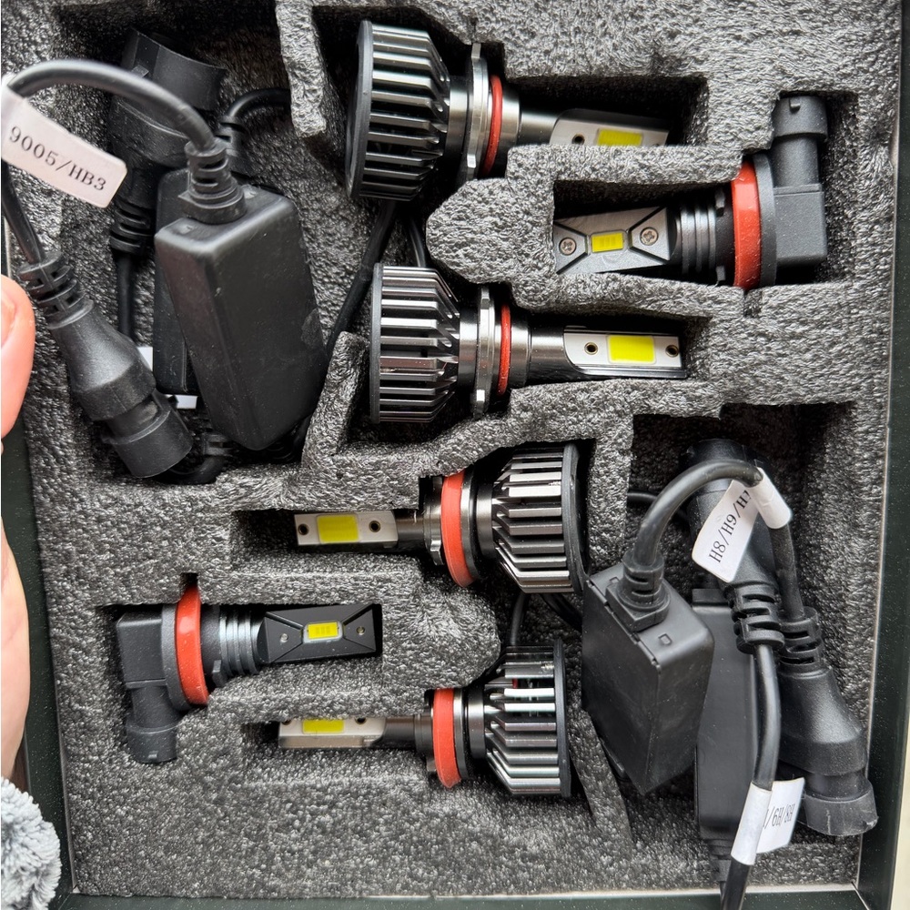 LED Headlight Bulbs Set